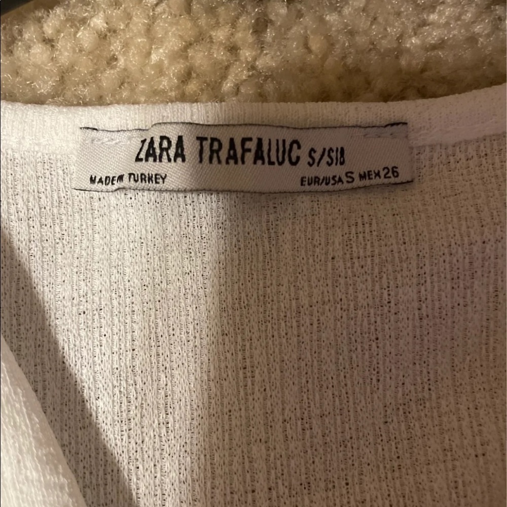 Zara Top - Picture 2 of 4